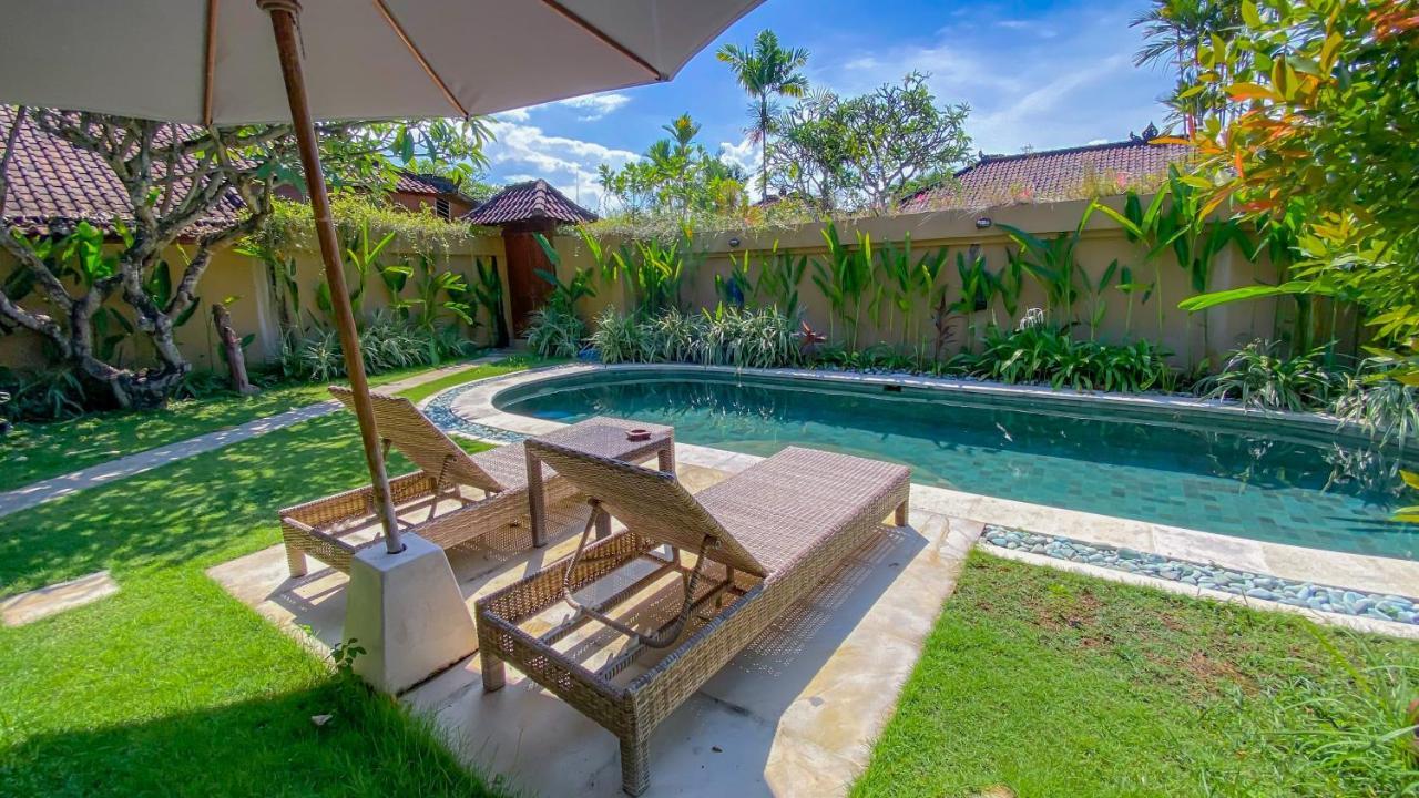 Bali Dyana Villas Seminyak Exterior foto