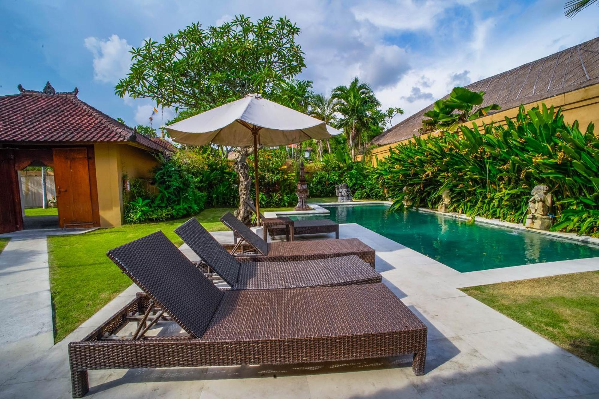 Bali Dyana Villas Seminyak Exterior foto